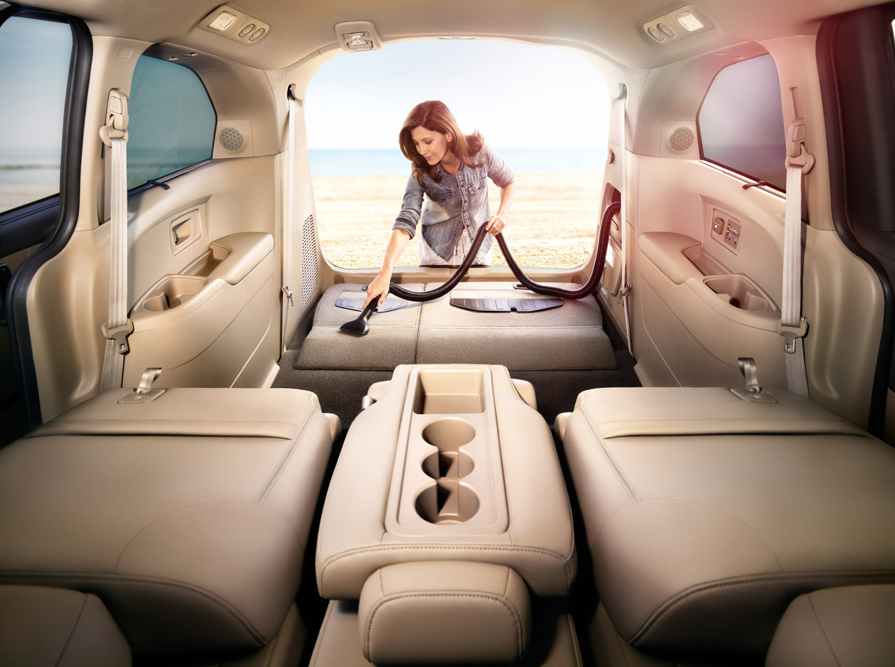 2014 Honda Odyssey - автомобиль со встроенным пылесосом